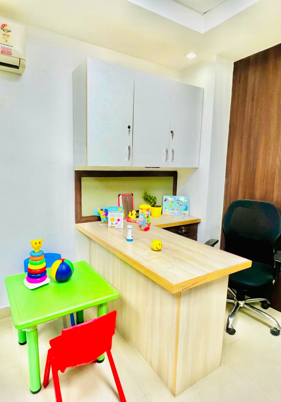 Orange CDC therapy room