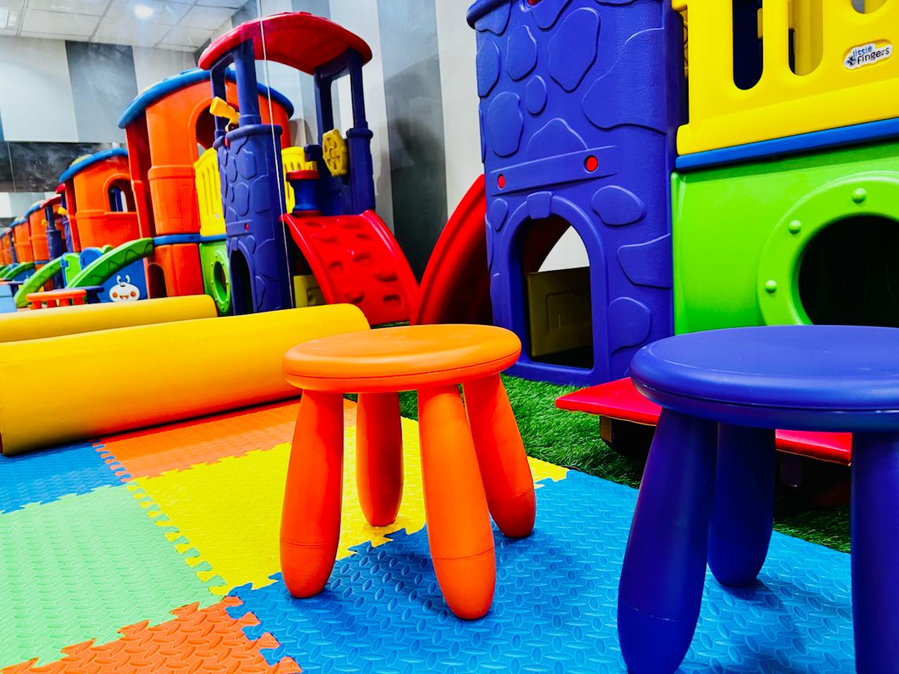 Orange CDC therapy room